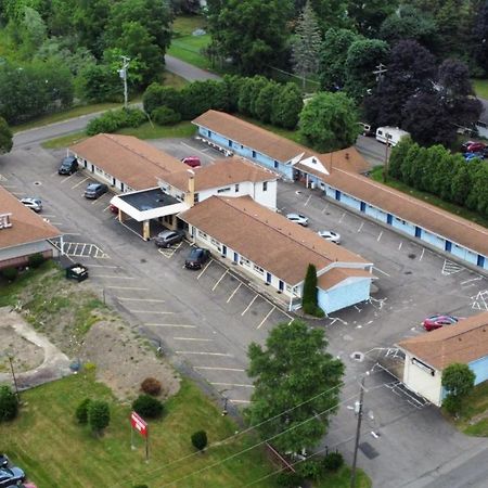Parkway Inn Vestal Екстериор снимка