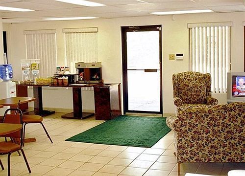 Parkway Inn Vestal Екстериор снимка