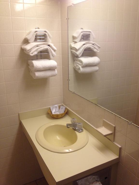 Parkway Inn Vestal Стая снимка